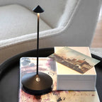 ZenLume | Lámpara de Mesa LED Minimalista - Iluminación Inalámbrica e Impermeable Regulable