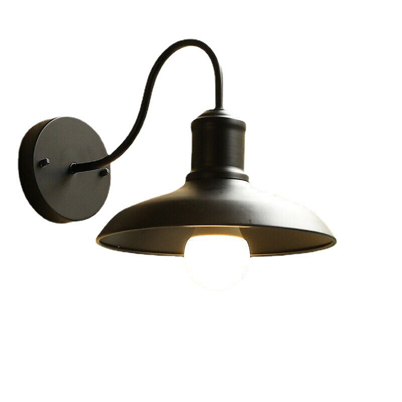 Lámpara de pared exterior curva de hierro impermeable Retro Loft Dome 1 luz