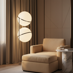 Colección Orbis | Lámpara de Pie Moderna y Elegante con Marco de Cromo para Decoración de Sala de Estar