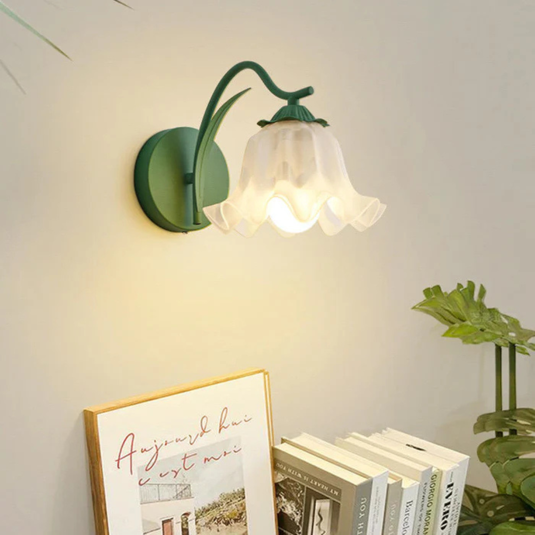 LumiBloom – Lámpara de Pared en Forma de Flor con Pantalla de Vidrio Ondulado