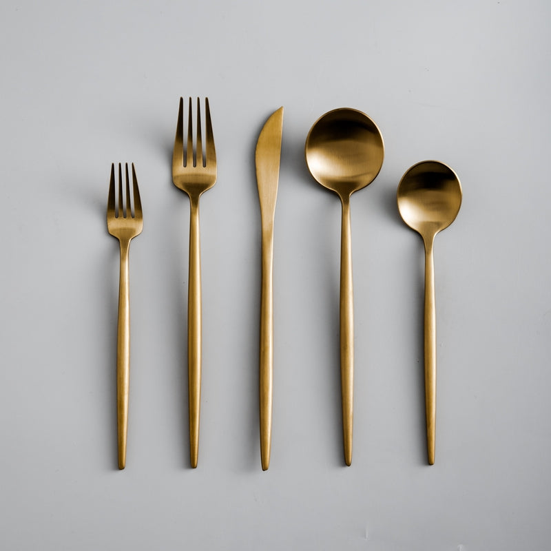 Cubiertos Minimalistas