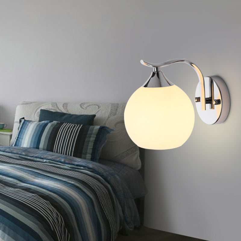 Lámpara de pared de cúpula de vidrio opalino satinado estilo sencillo para pasillo