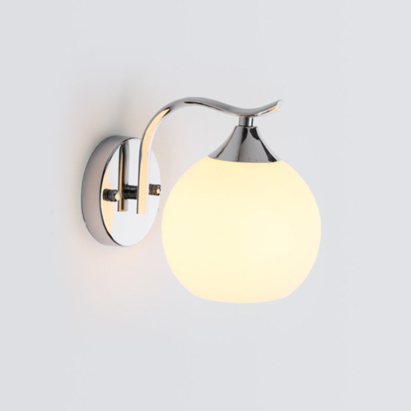 Lámpara de pared de cúpula de vidrio opalino satinado estilo sencillo para pasillo