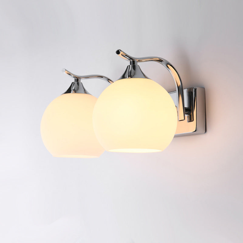 Lámpara de pared de cúpula de vidrio opalino satinado estilo sencillo para pasillo
