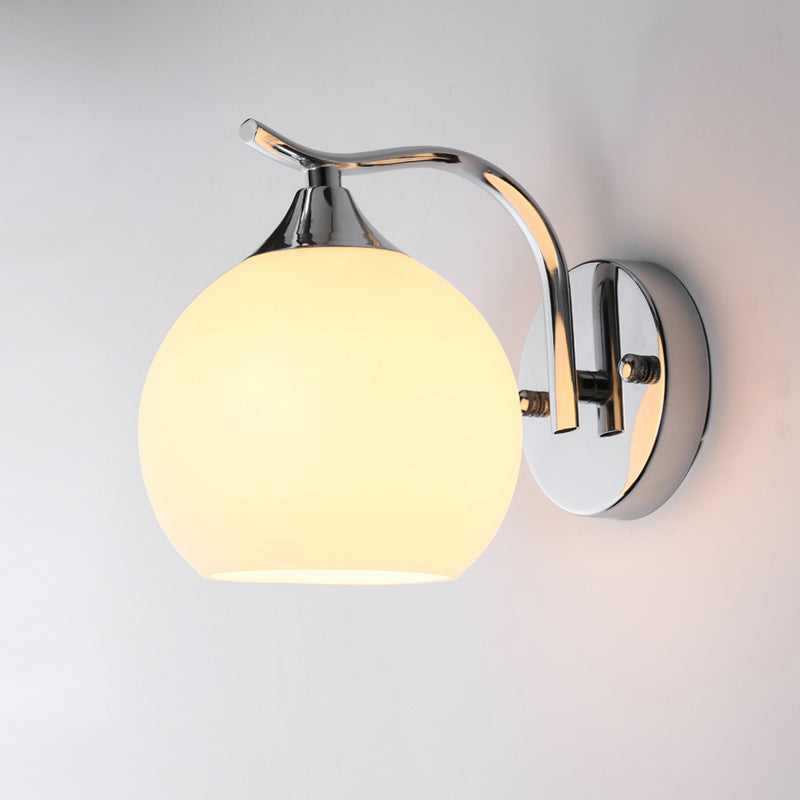 Lámpara de pared de cúpula de vidrio opalino satinado estilo sencillo para pasillo