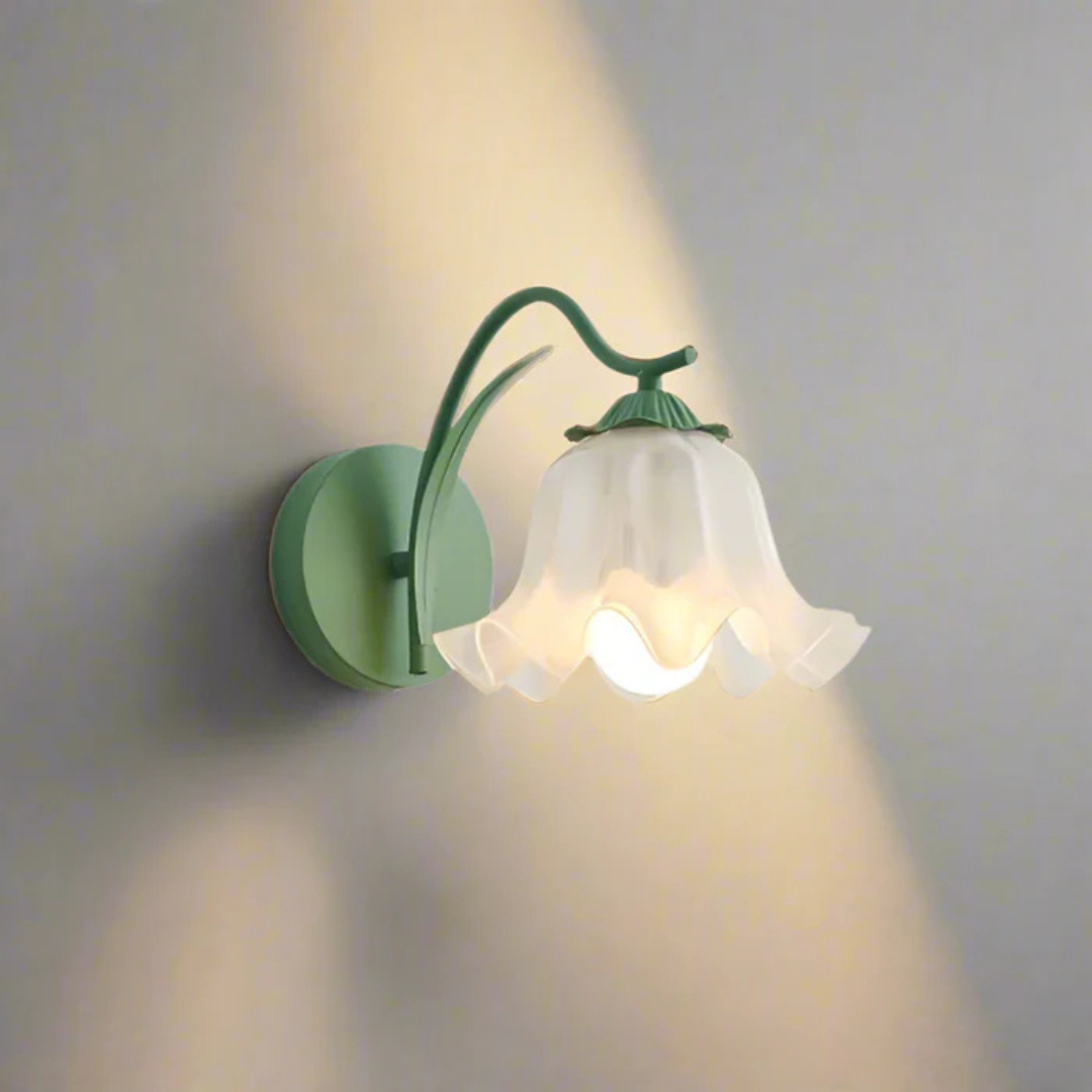 LumiBloom – Lámpara de Pared en Forma de Flor con Pantalla de Vidrio Ondulado