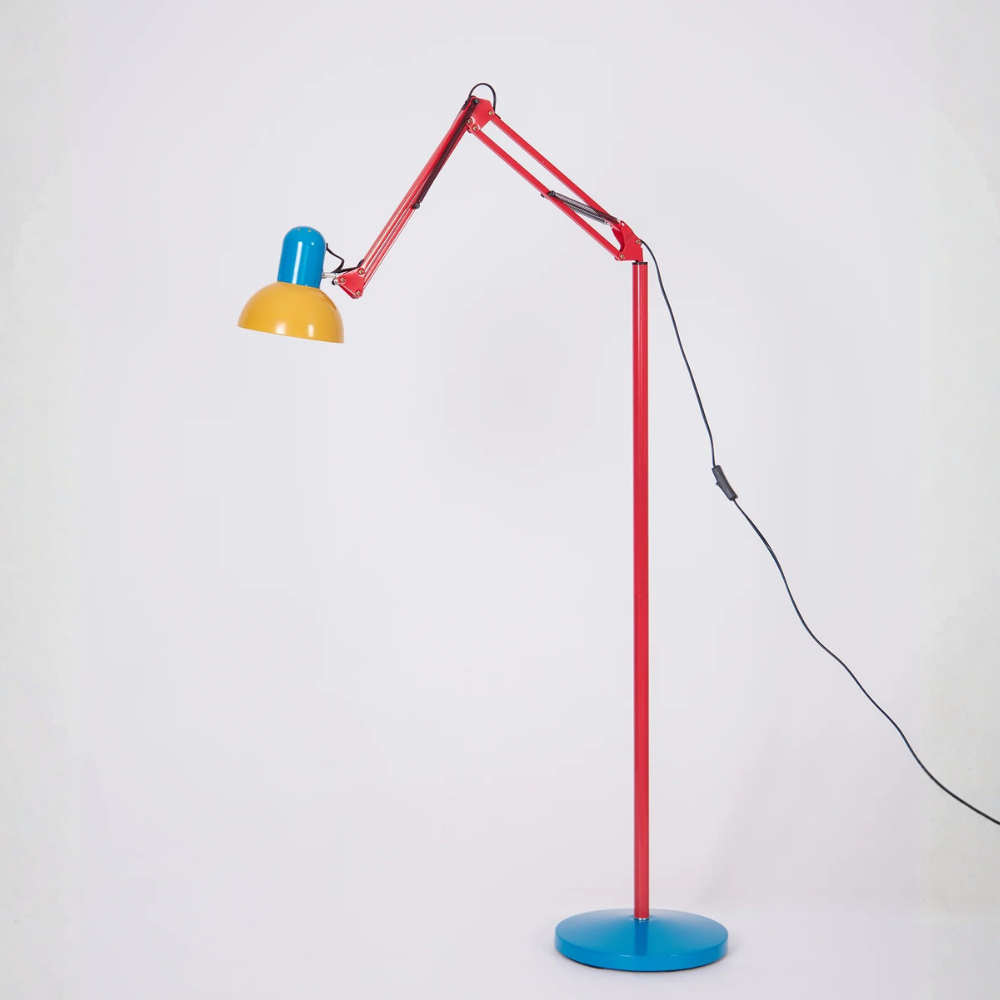 FlexoMemphis | Lámpara de Pie Moderna Ajustable y Vibrante para Sala de Estar