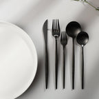 Cubiertos Minimalistas