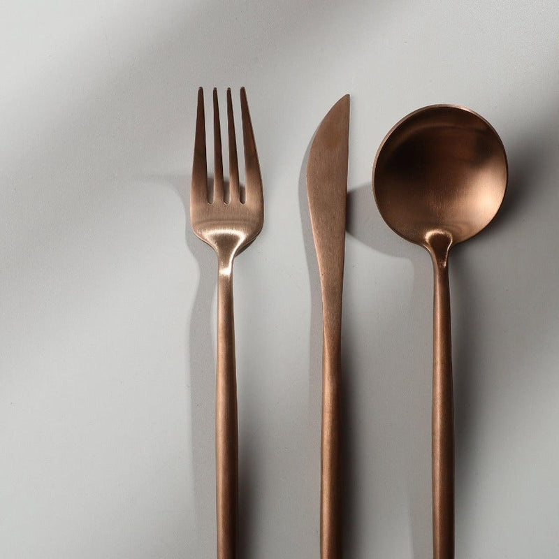 Cubiertos Minimalistas