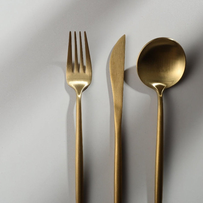 Cubiertos Minimalistas