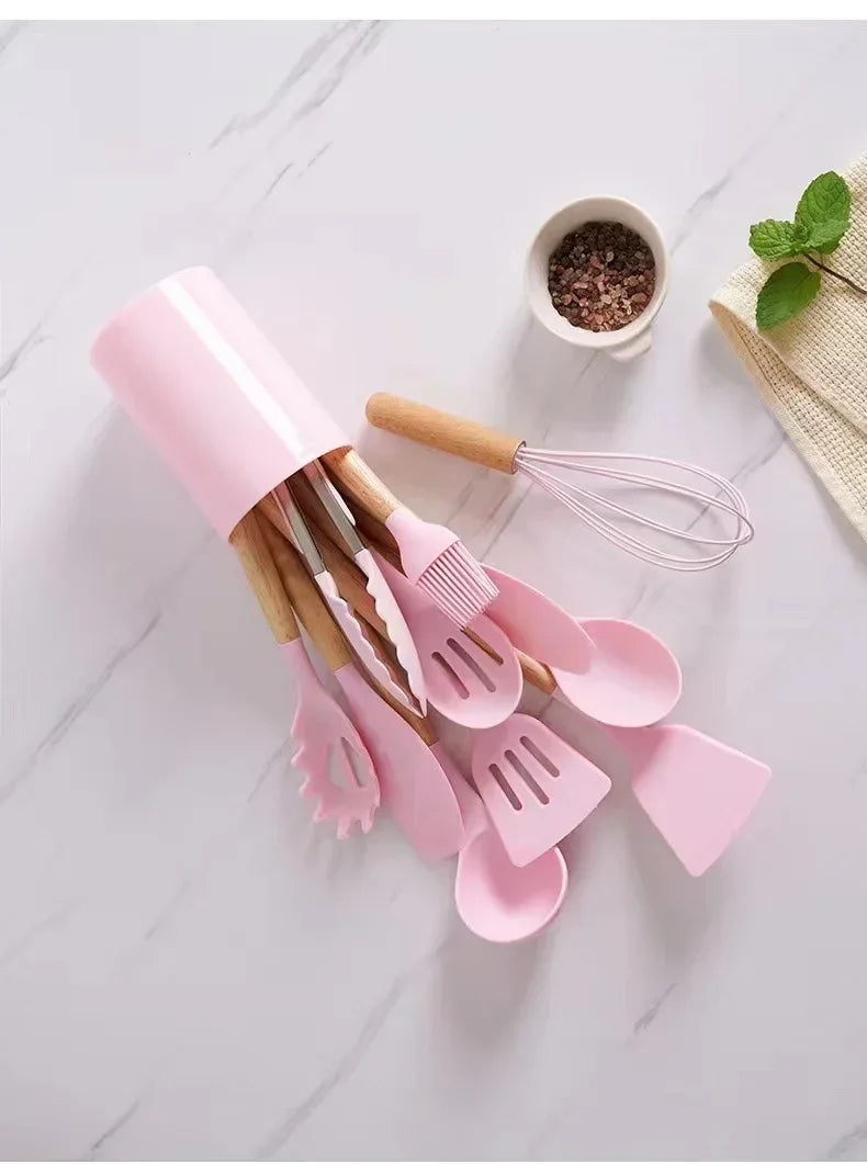 ChefEase – Set de utensilios de cocina de silicona de 12 piezas con mangos de madera