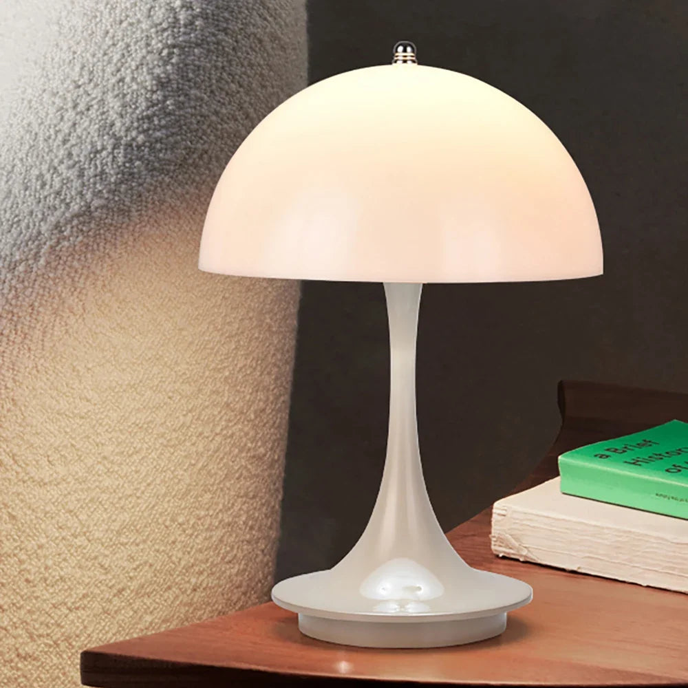 Lámpara de mesa en forma de hongo de estilo nórdico con carga inalámbrica