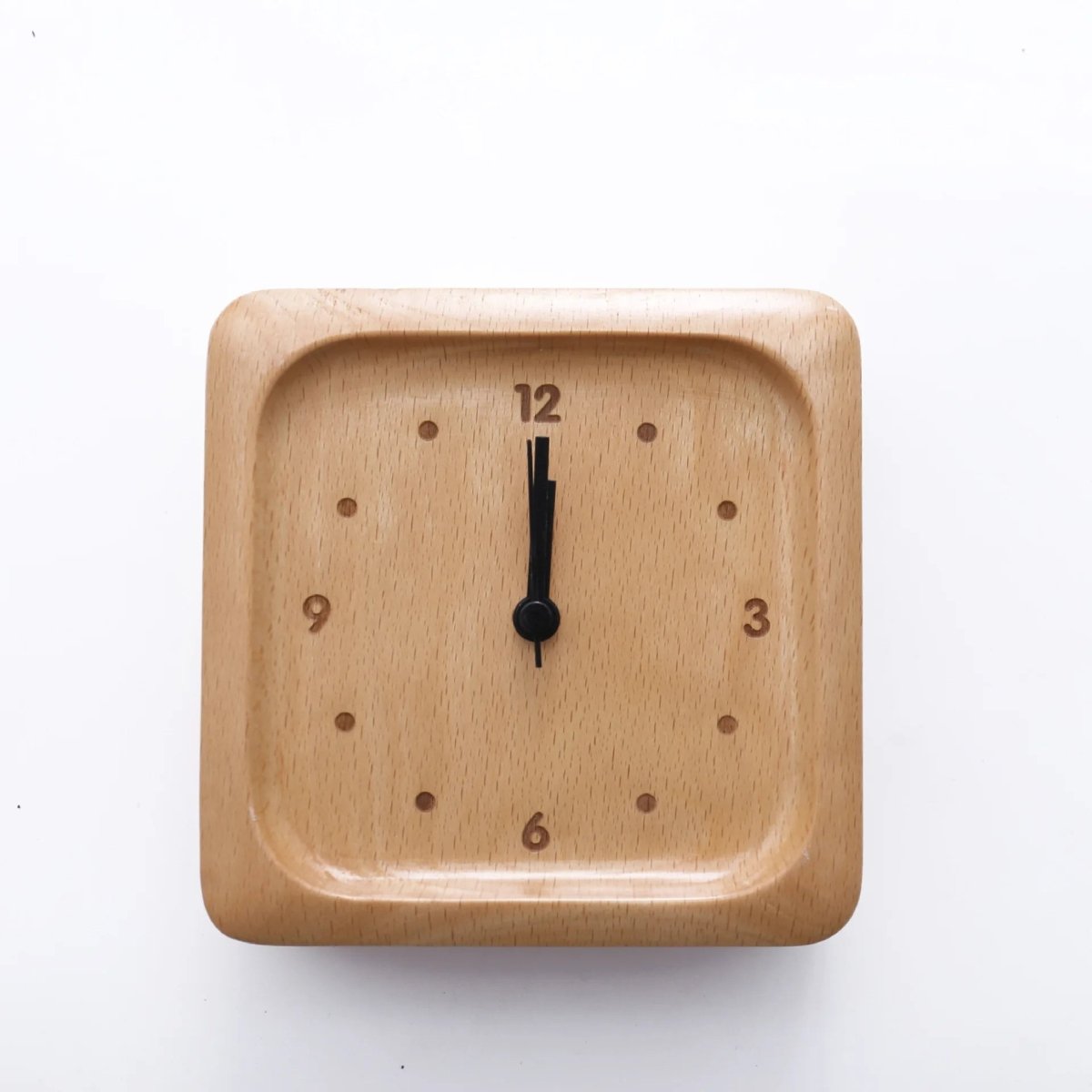 WOODMORN – Réveil élégant en bois de hêtre pour un intérieur stylé