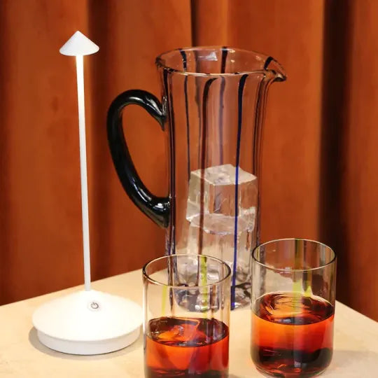 ZenLume | Lámpara de Mesa LED Minimalista - Iluminación Inalámbrica e Impermeable Regulable