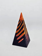 Escultura de Pirámide Mágica - ¡Experimenta lo Imposible! 1+1 GRATIS