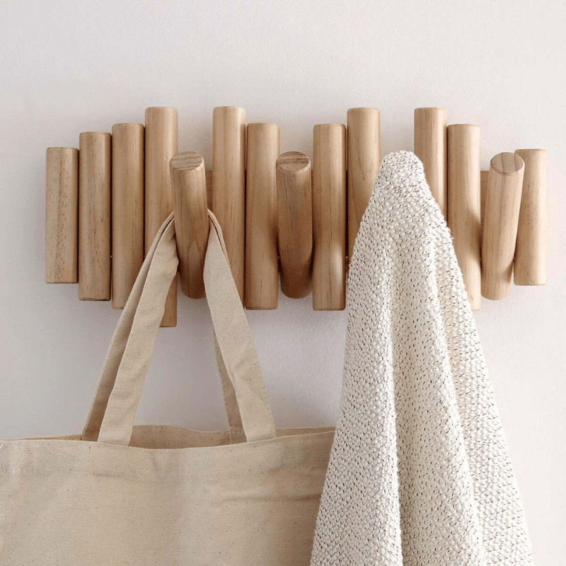 Perchero de pared de madera hecho a mano con diseño escandinavo – Natural y funcional